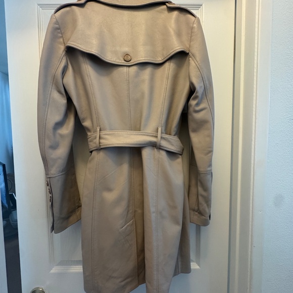 Burberry 100% Lambskin Leather Trench Coat – Taupe, Size 8 (Made in Italy) - Picture 4 of 10